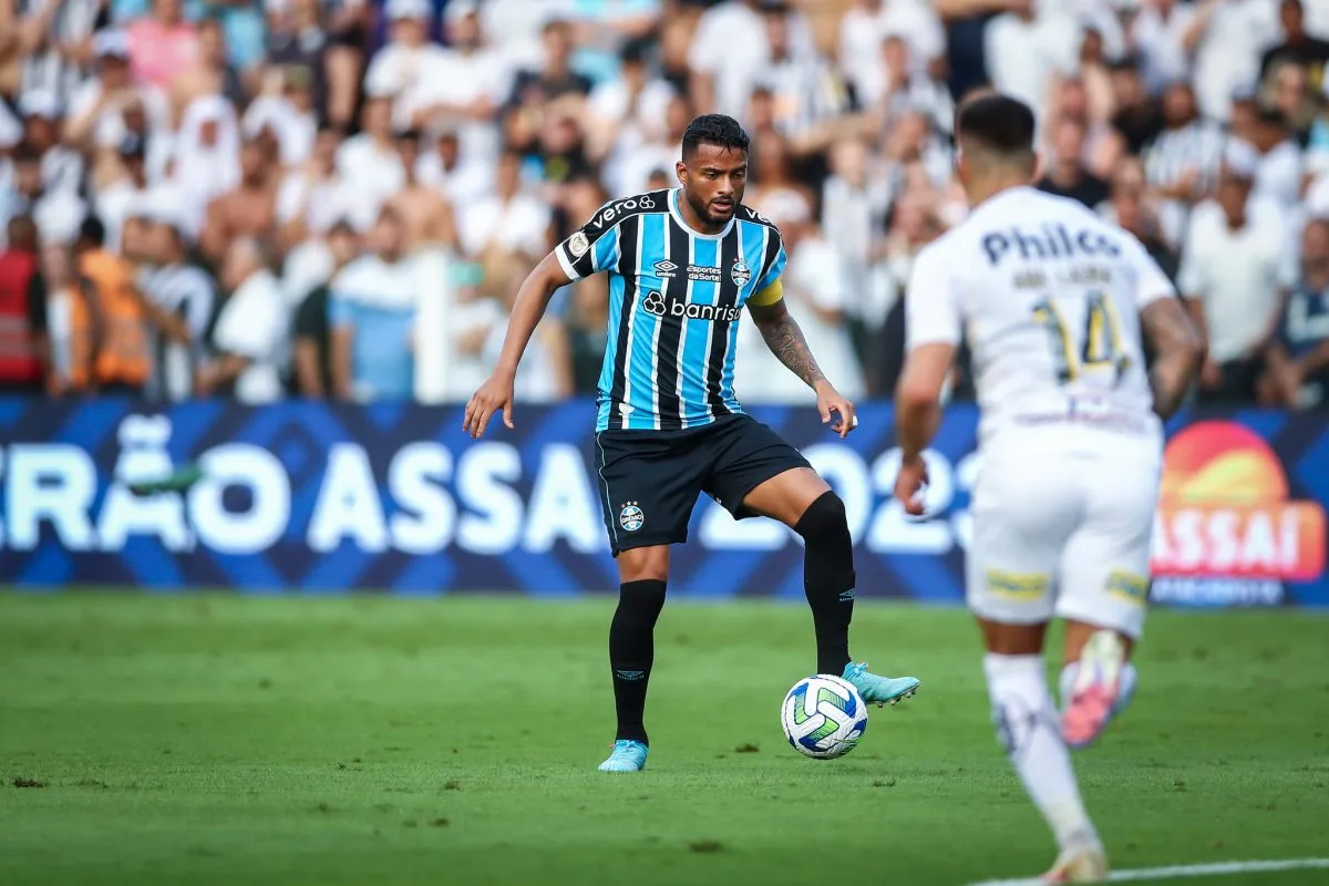 Grêmio teve a expulsão de Reinaldo