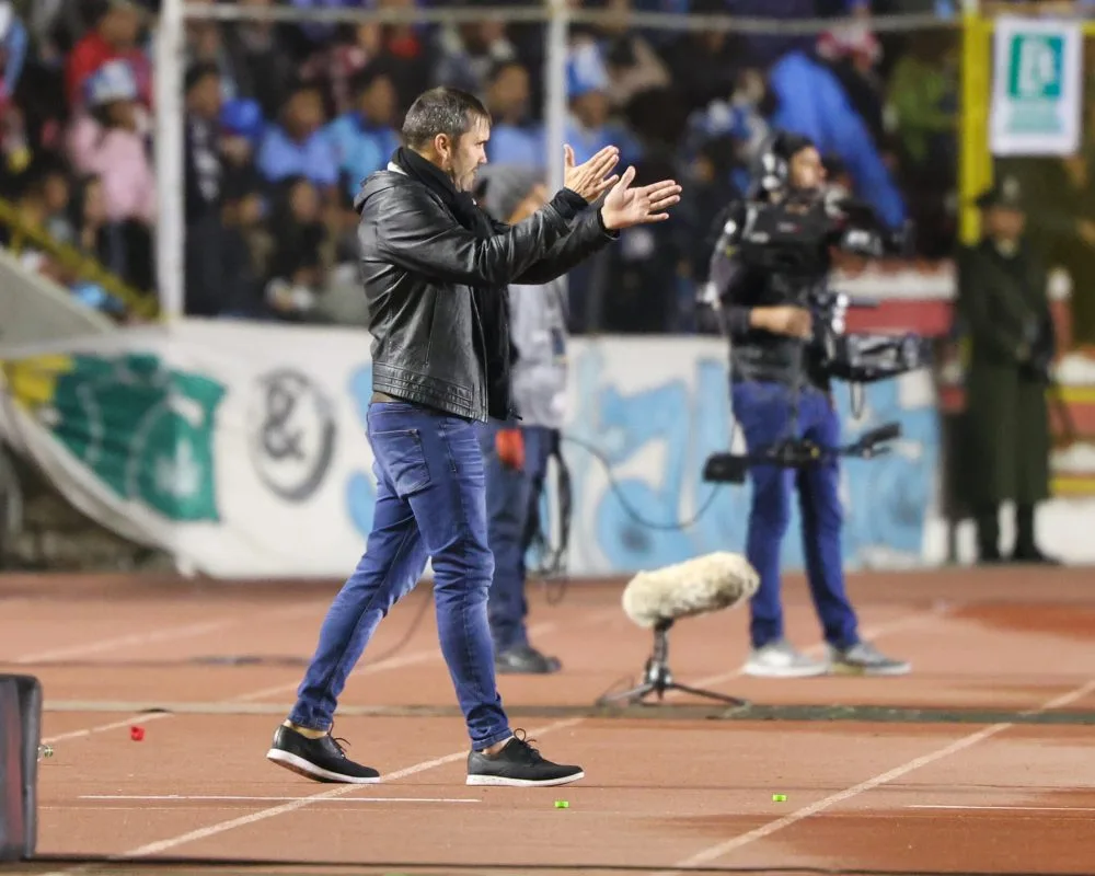 Coudet diz ter visto "pelo menos 10 jogos" de dois times bolivianos para preparar o Inter Coudet pelo Inter na Bolívia