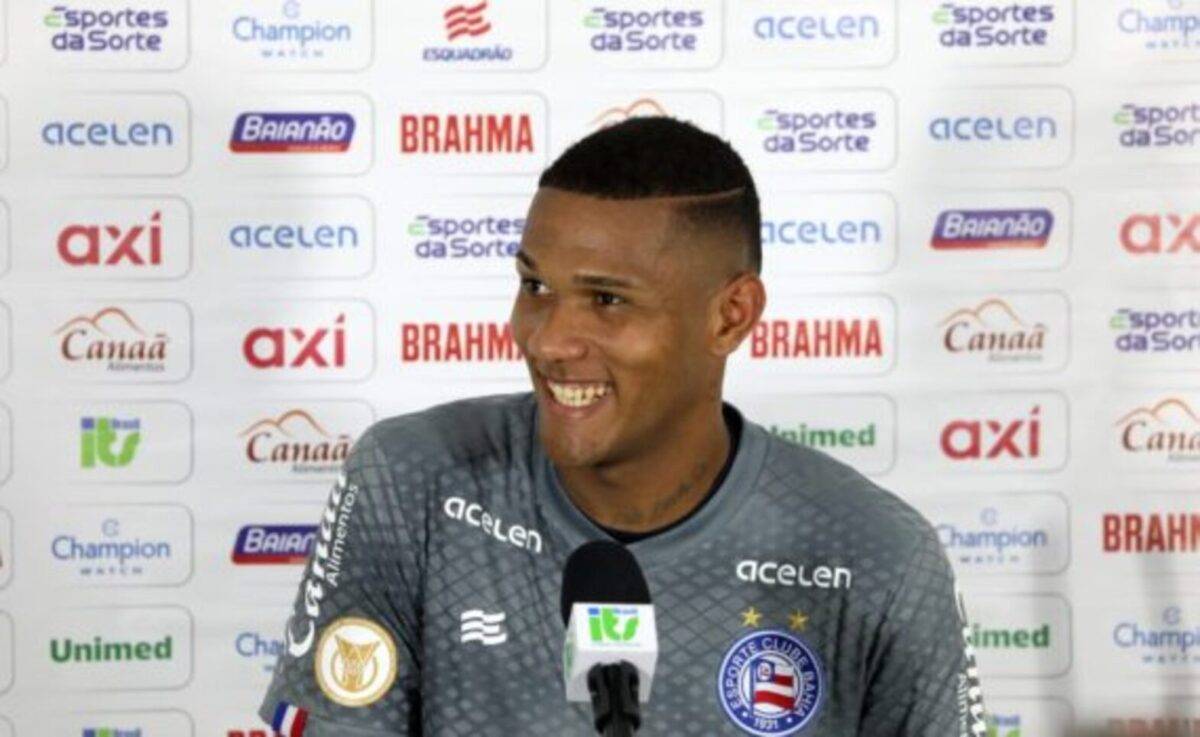 Adriel fora do Grêmio e agora no Bahia