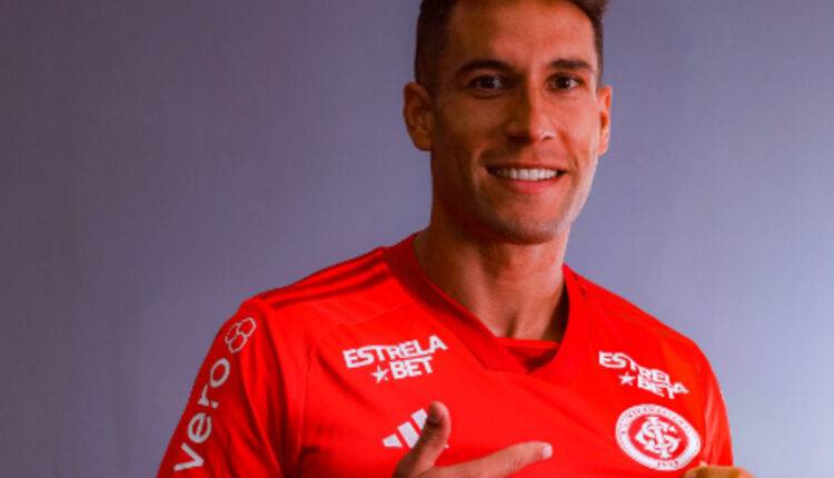 Inter contratou Hugo Mallo