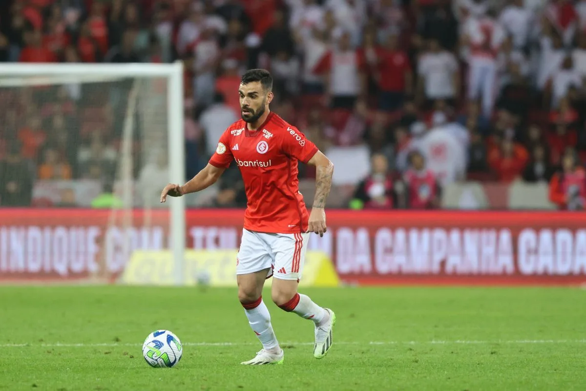 Bruno Henrique foi titular do Inter