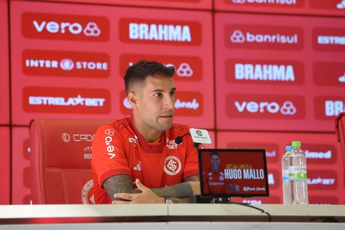 Inter contratou Hugo Mallo