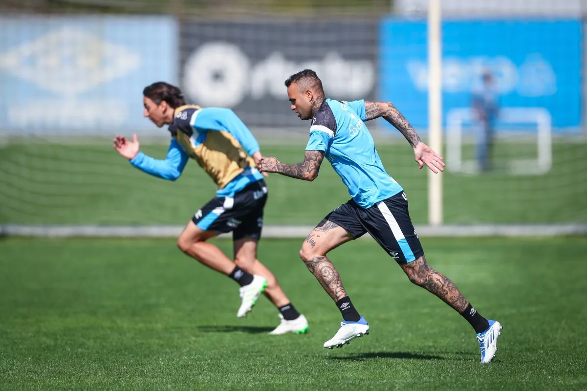 Os detalhes da nova rotina de Luan no Grêmio e os elogios do preparador físico do clube Grêmio está contente com a evolução de Luan