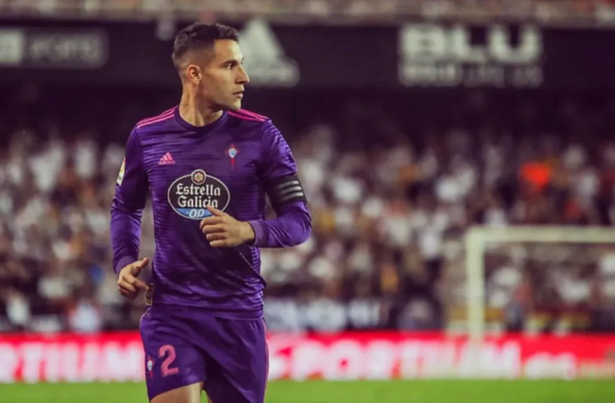 Inter de Coudet terá Hugo Mallo