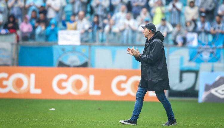 Renato pelo Grêmio