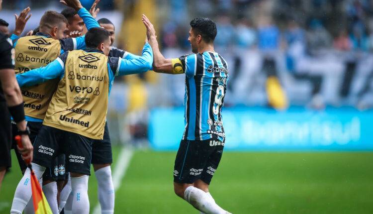 Suárez pelo Grêmio