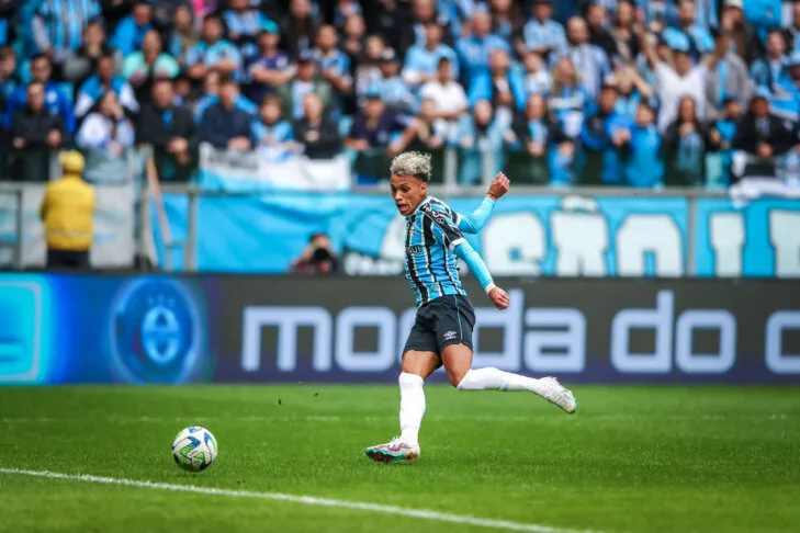 Bitello comunica Grêmio e toma decisão sobre proposta feita pelo Dínamo Moscou, da Rússia Grêmio deve vender Bitello