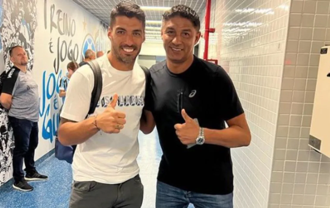 Jardel visita concentração do Grêmio, rasga elogios a Suárez e acredita em título: "Ainda dá" Grêmio