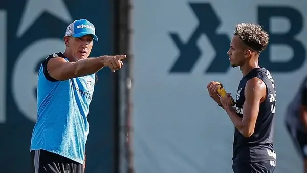 Renato deseja "toda sorte" do mundo para Bitello e fala da venda do Grêmio: "Não adianta lamentar" Renato falou de Bitello