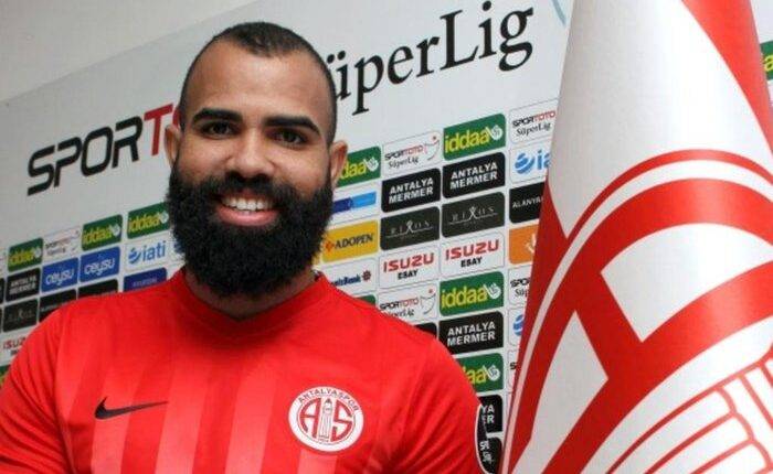 Sandro foi ex-jogador do Inter