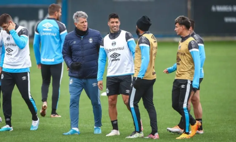 Suárez pelo Grêmio de Renato