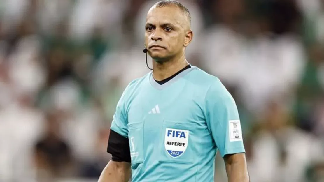 Presidente do Grêmio responde se clube é "perseguido" e faz revelação sobre Wilton: "Não dá oi nem olha" Grêmio tem críticas a Wilton