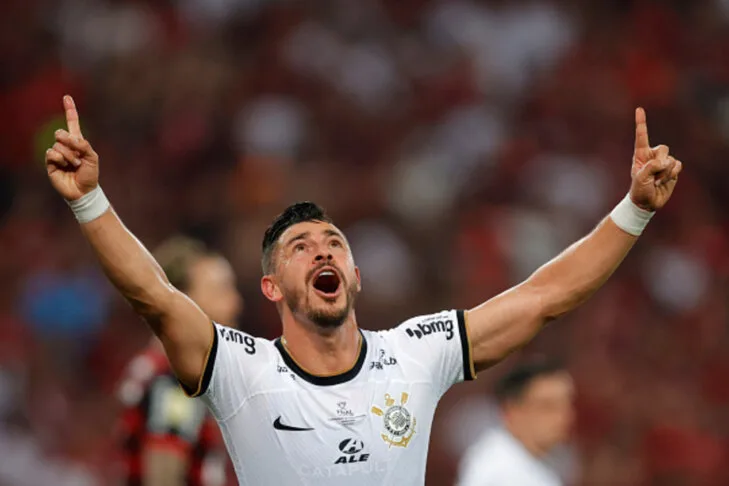 Giuliano fez gol para o Corinthians contra o Grêmio Inter