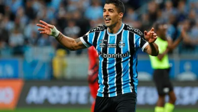 Luis Suárez, jogador do Grêmio durante partida contra o Athletico. FOTO: Roberto Vinícius/AGAFOTO