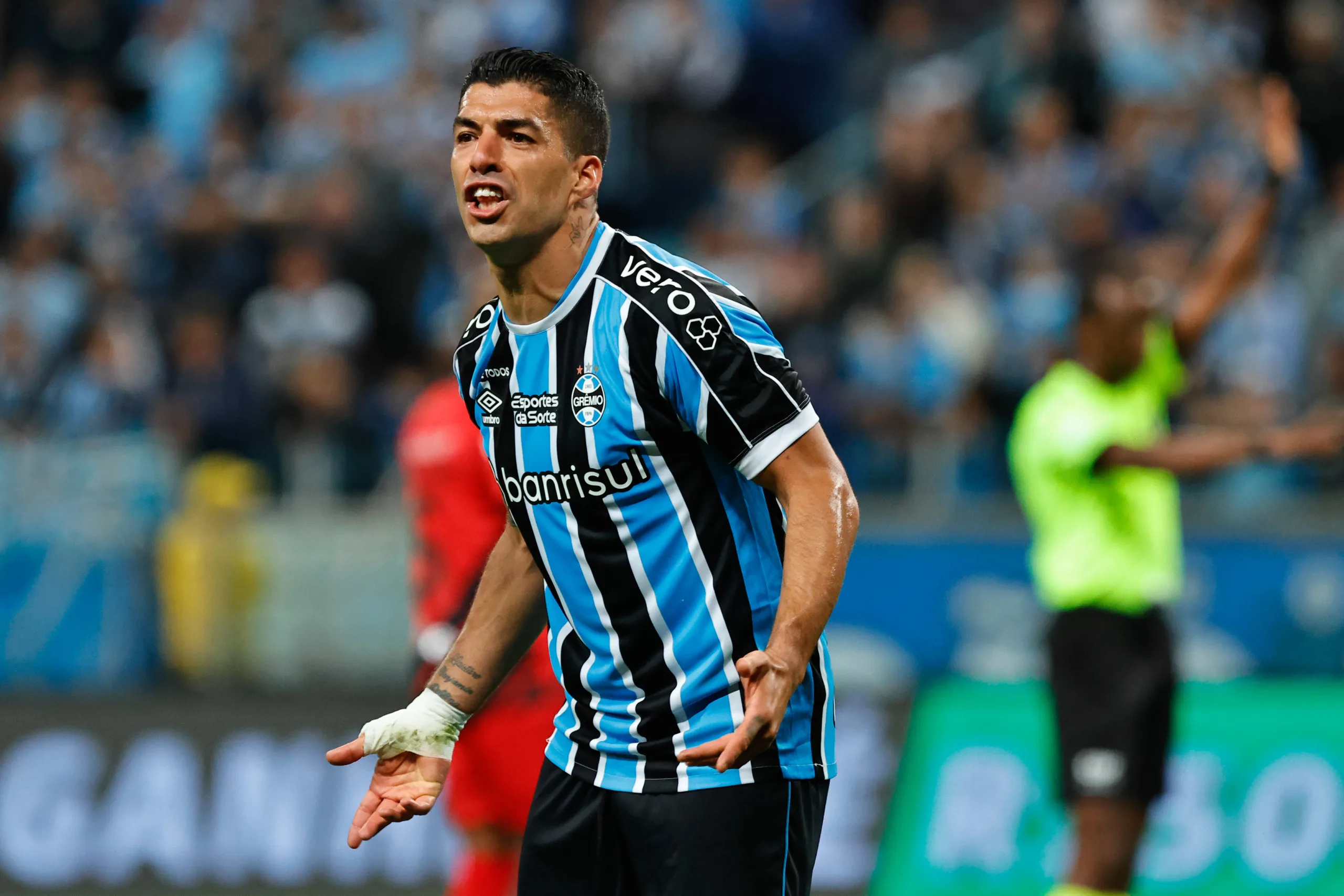 Suárez já tem conhecimento da mobilização da torcida do Grêmio; site recebe mais de 3 milhões Suárez