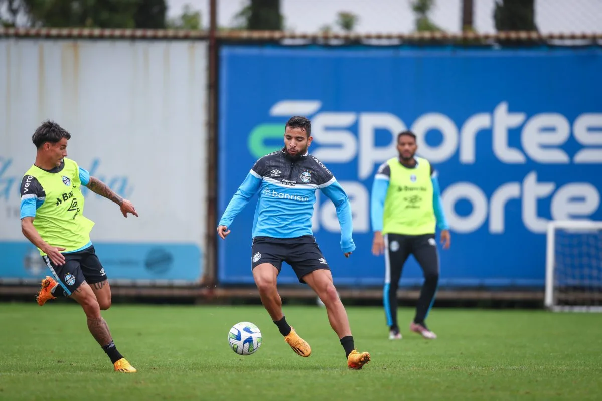 Grêmio finaliza preparação para o Gre-Nal focando em ajustes na bola parada e pênaltis Grêmio