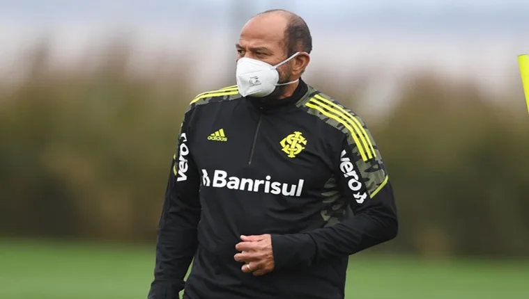 "Foi uma surpresa": a opinião de Paulo Paixão sobre a eliminação do Inter para o Fluminense Inter