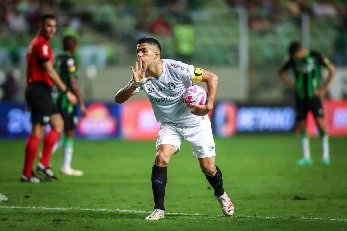 Suárez brilhou pelo Grêmio