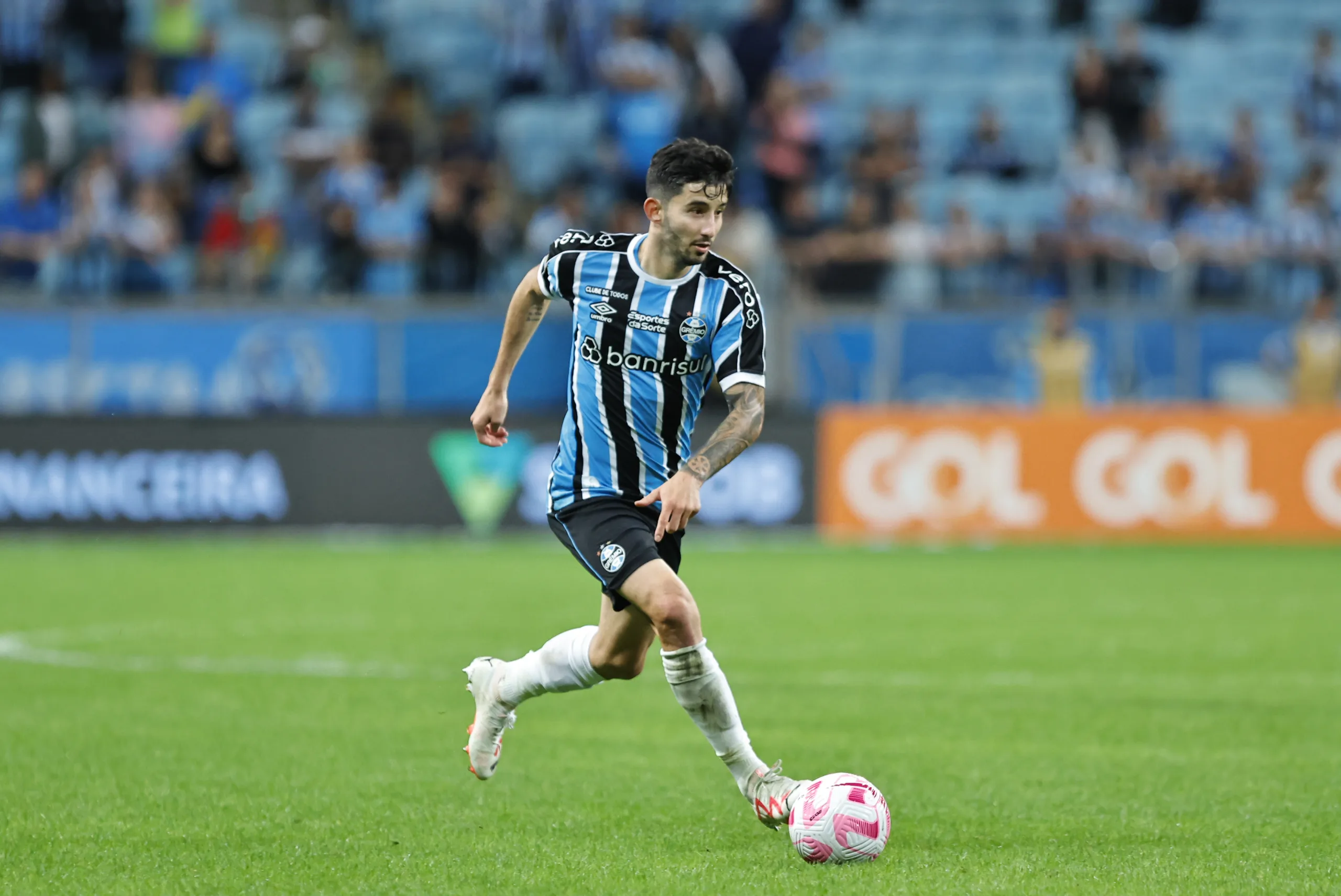 Villasanti pelo Grêmio