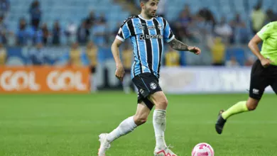 Envolvido em rumores, Villasanti volta a treinar no Grêmio e faz publicação nas redes sociais Villasanti pelo Grêmio