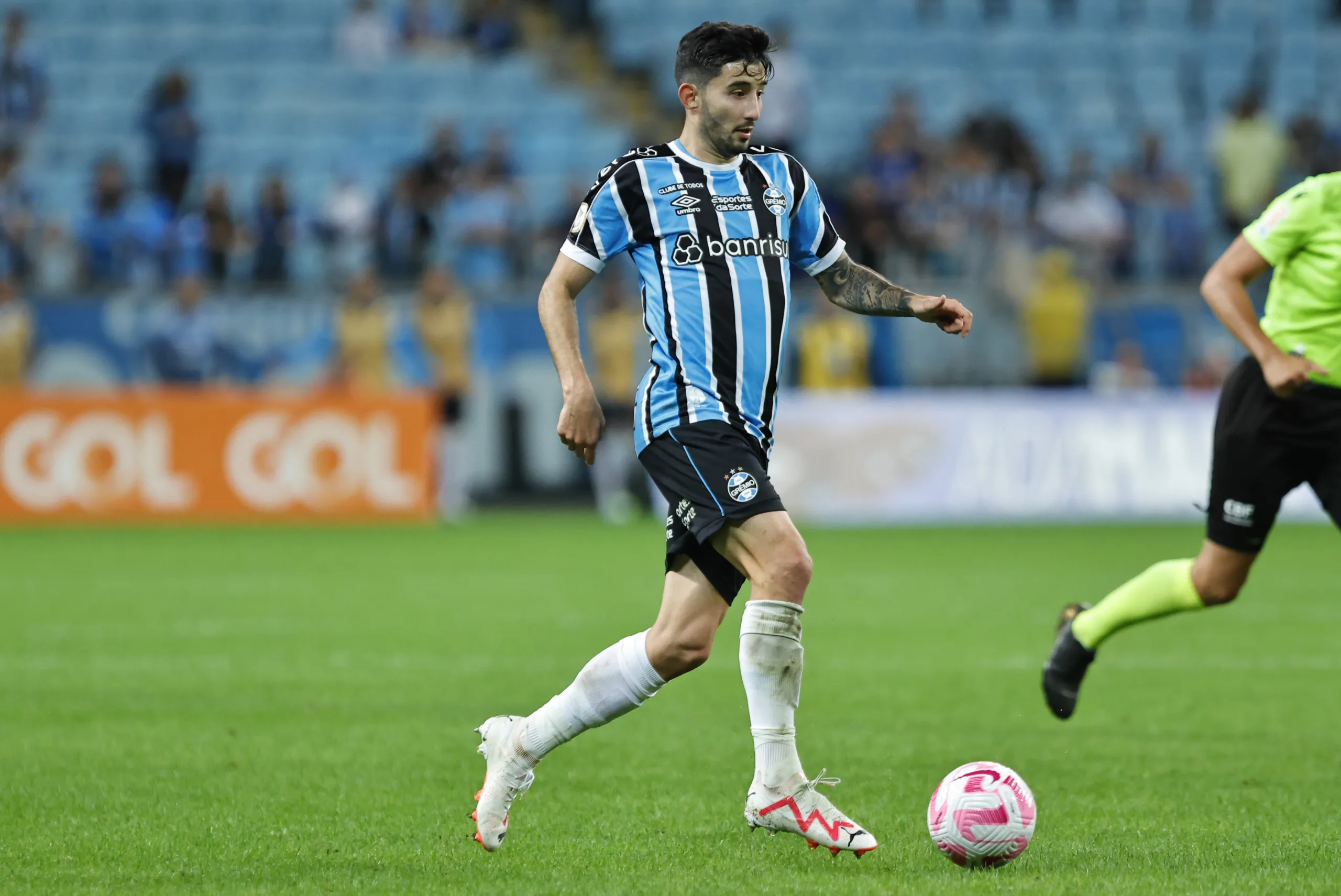 Villasanti pelo Grêmio