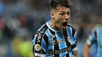 Lembra dele? Ex-Grêmio, Besozzi perde a cabeça e dá "tiro de meta" em adversário; veja Grêmio