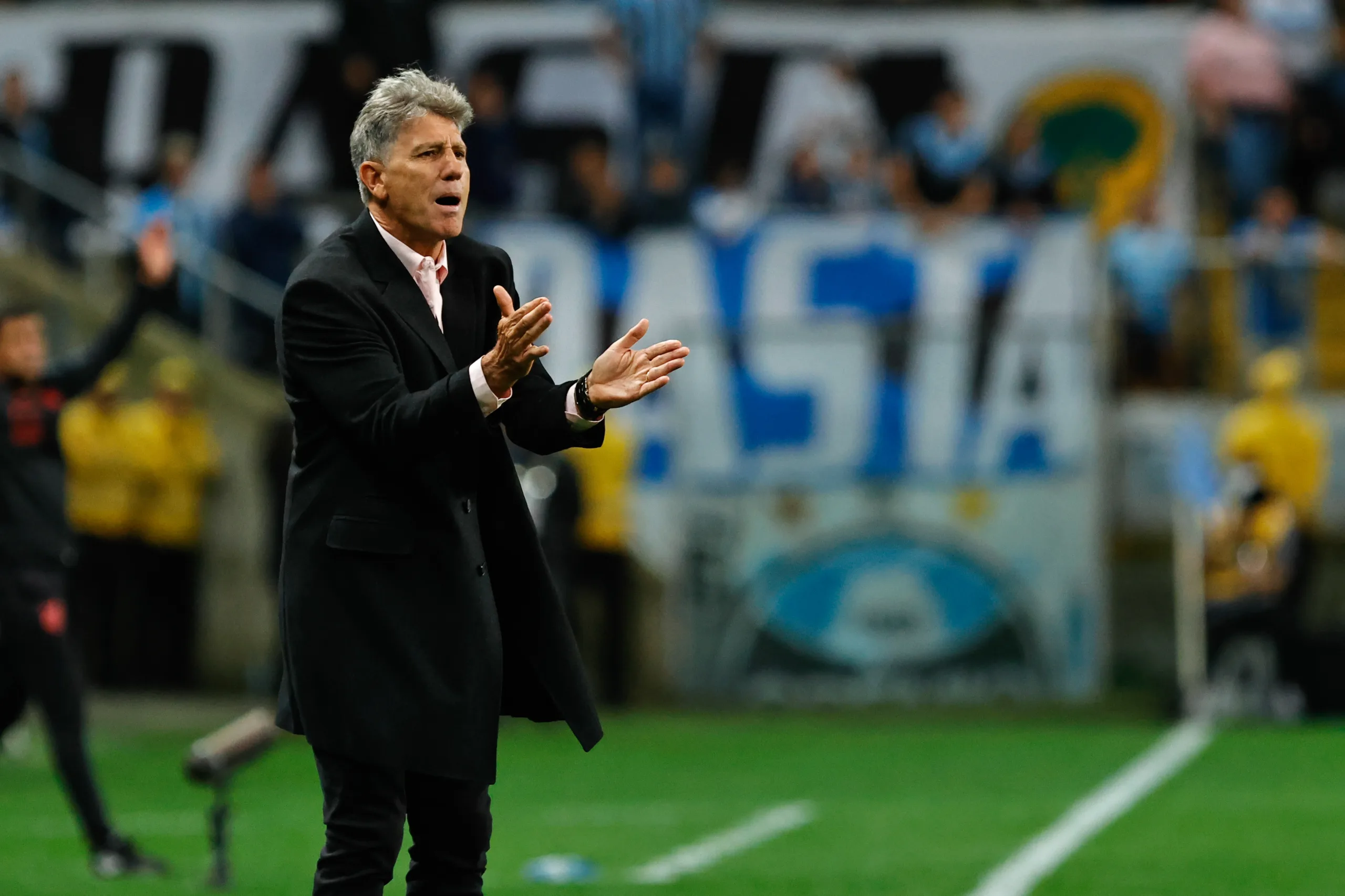 RS - ESPORTES/FUTEBOL - Renato Portaluppi, técnico do Grêmio durante partida contra o Athlético, válida pela 27ª rodada do Brasileirão série A 2023. FOTO: Roberto Vinícius/AGAFOTO