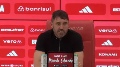 Coudet admite "dor ainda aberta" por queda na semi da Libertadores: "Estivemos muito perto" Coudet em coletiva pelo Inter