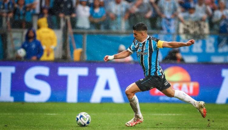 Suárez pelo Grêmio