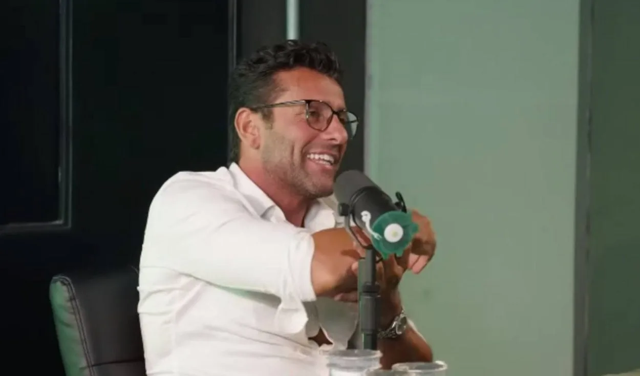 Alberto Valentim revela conversa inusitada com Renato antes de jogo: "Comeu ou não?" Renato