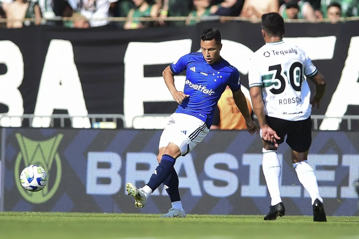 Grêmio e Inter travam Gre-Nal