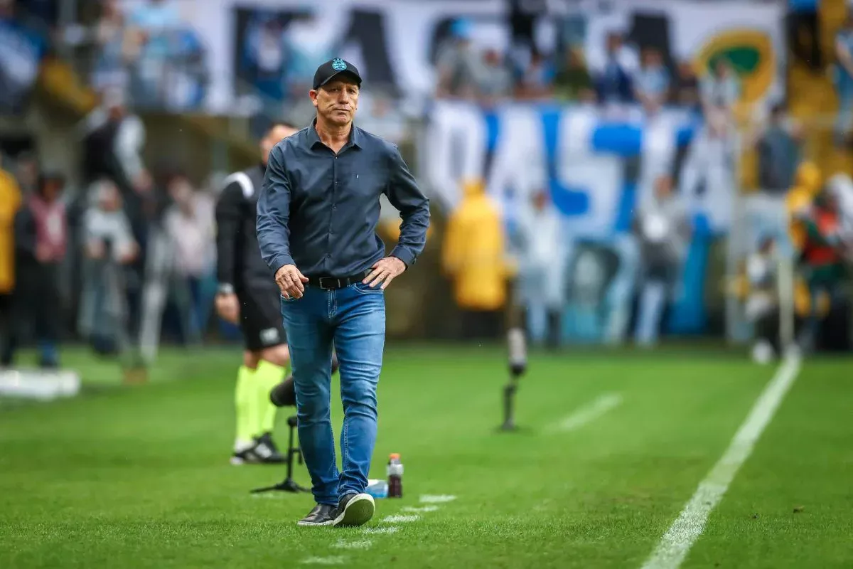 Renato pelo Grêmio