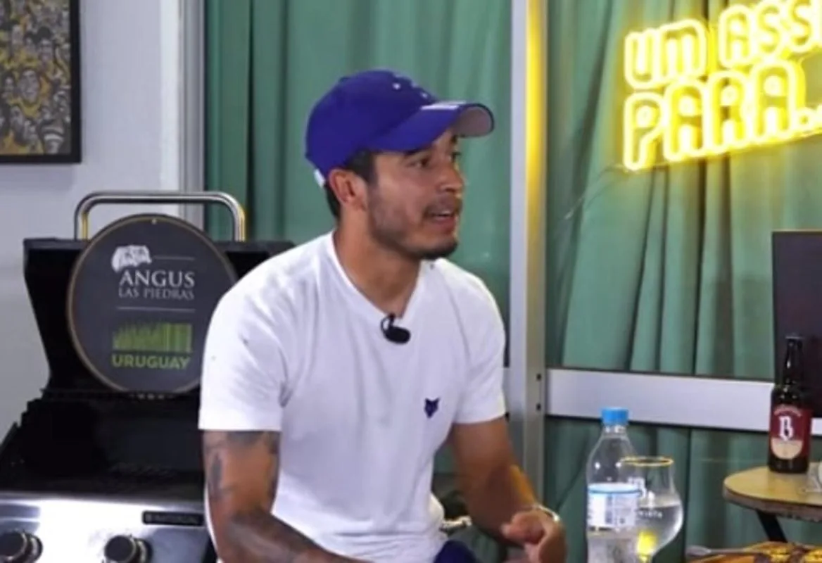 William diz que queria ir ao hospital visitar Bolaños e afirma ter sido sem querer: "Metade do RS me odeia" William