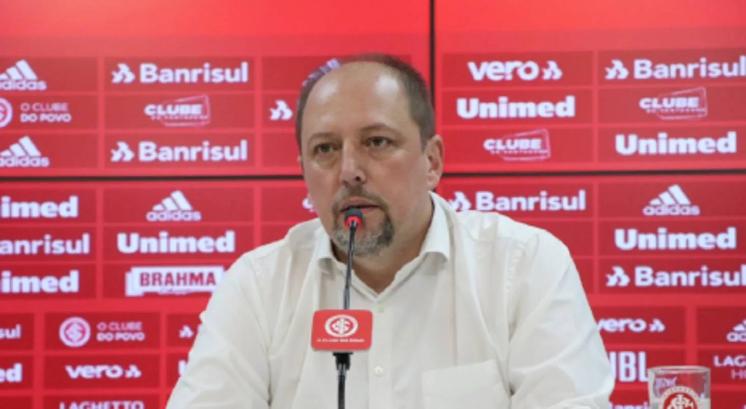 Barcellos comanda o Inter