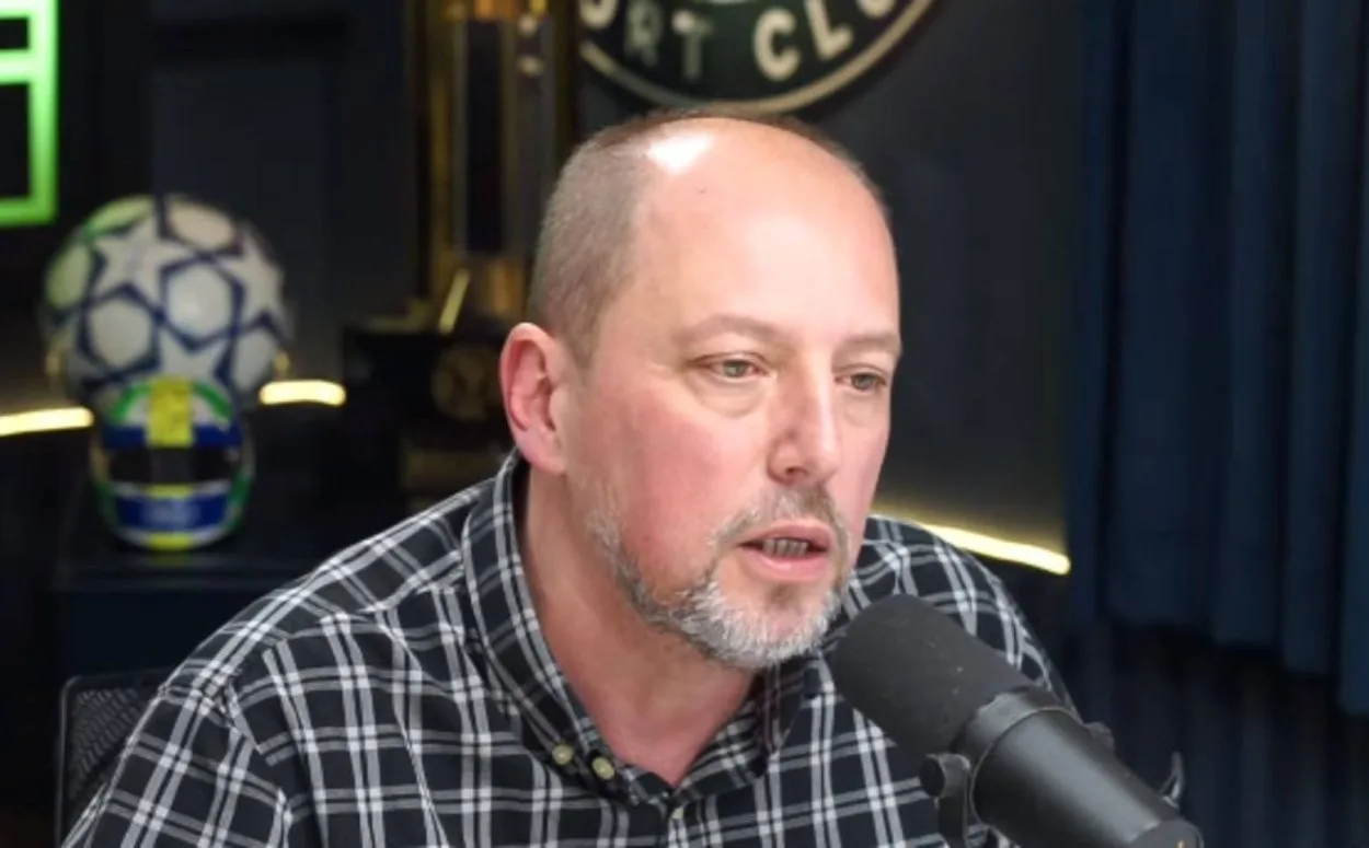 Barcellos diz que mudou o perfil de contratações do Inter e relembra troca de Mano por Coudet: "Deu certo" Barcellos presidente do Inter