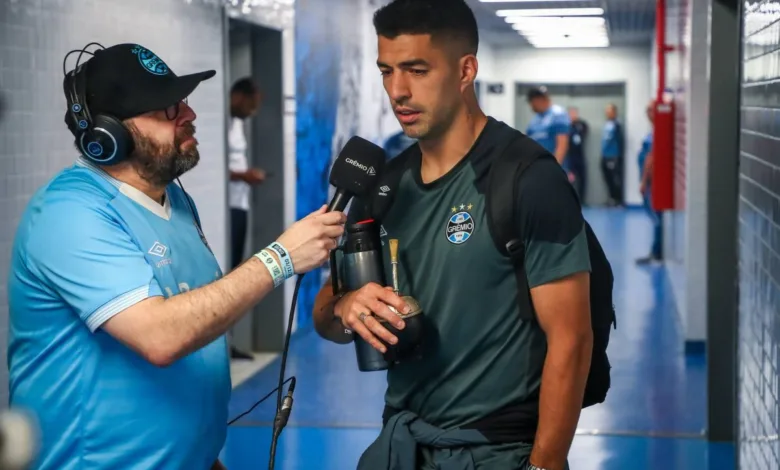 Suárez lamenta derrota para o Corinthians, fala do futuro e revela que Grêmio tentou a sua permanência Suárez