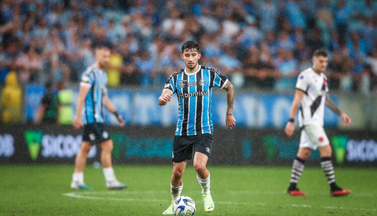 Villasanti pelo Grêmio