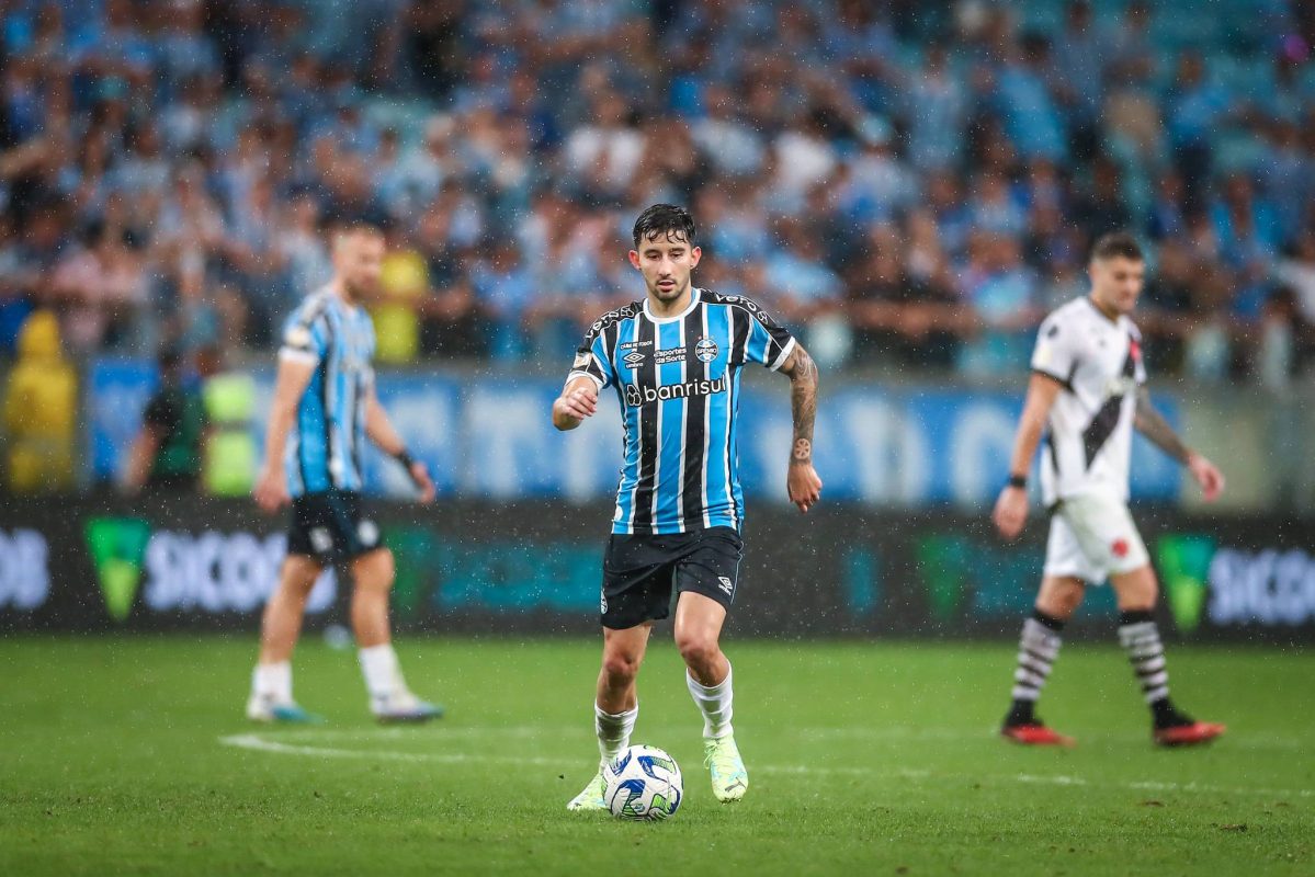 Villasanti pelo Grêmio