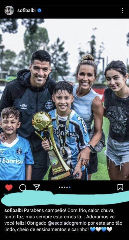 Suárez e esposa deixam recados nas redes sociais horas antes da despedida na Arena do Grêmio