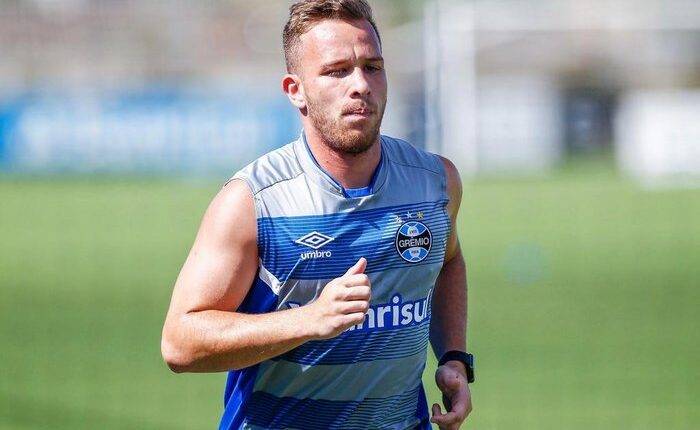 Arthur falou de Suárez no Grêmio