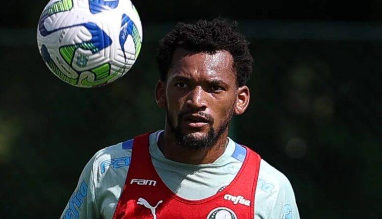 Jailson, ex-Grêmio, deixa o Palmeiras