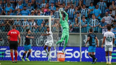 "Só queria ajudar": goleiro do Grêmio explica por que não deu entrevistas nas últimas semanas Grêmio teve Caíque como titular por escolha de Renato