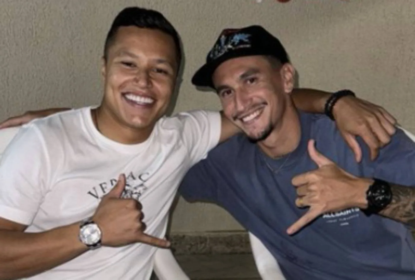 Lateral titular do Cruzeiro "entrega" nova contratação do Grêmio para 2024: "Te amo" Grêmio
