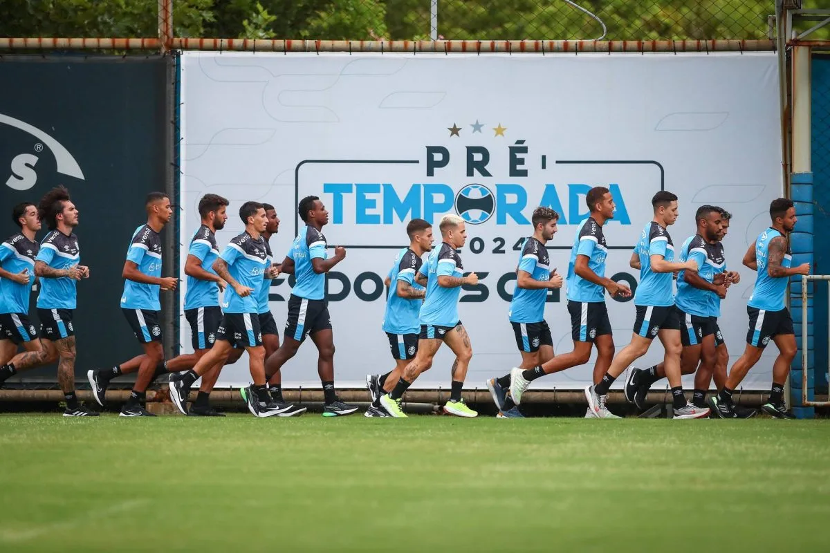 Grêmio afirma estar se esforçando para não vender duas jovens promessas: "Só no momento certo" Grêmio