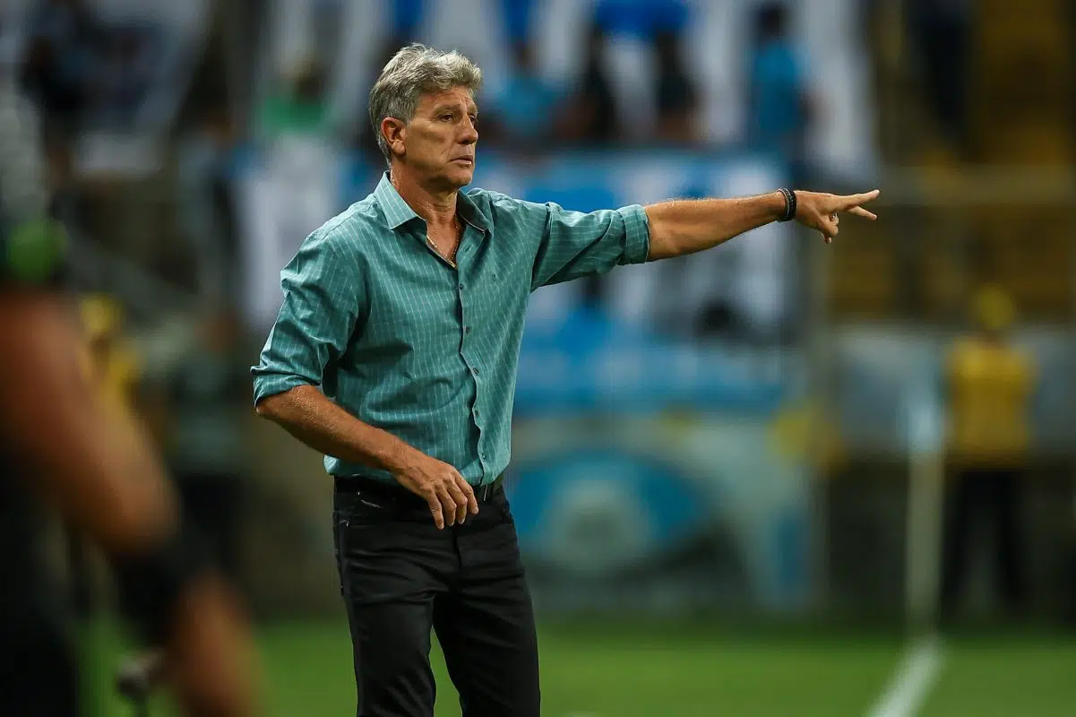 O gesto de Renato para a torcida na época do Olímpico que impressionou um ex-jogador do Grêmio Renato pelo Grêmio
