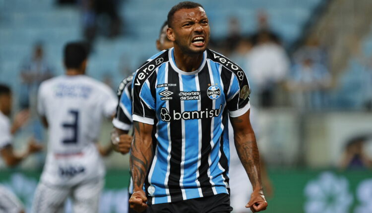 Renato falou de JP Galvão no Grêmio