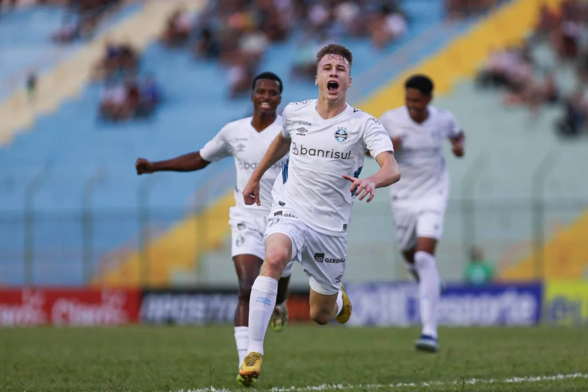 Grêmio leva susto, mas passa pelo Coimbra-MG na Copa SP; veja os gols e próximo rival Grêmio