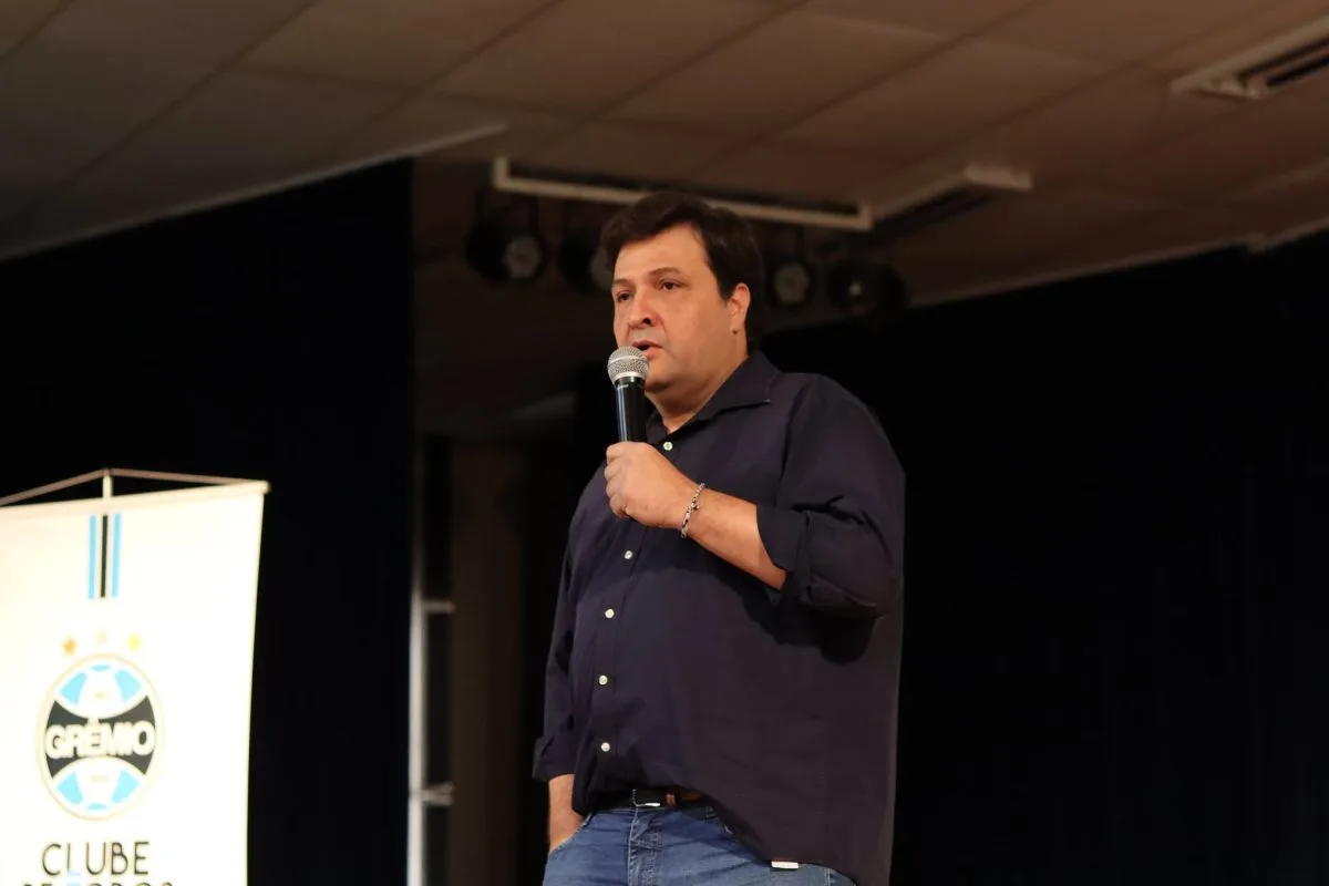Grêmio resiste e nega proposta por jogador que o presidente quer ver "jogar mais" em 2024 Grêmio