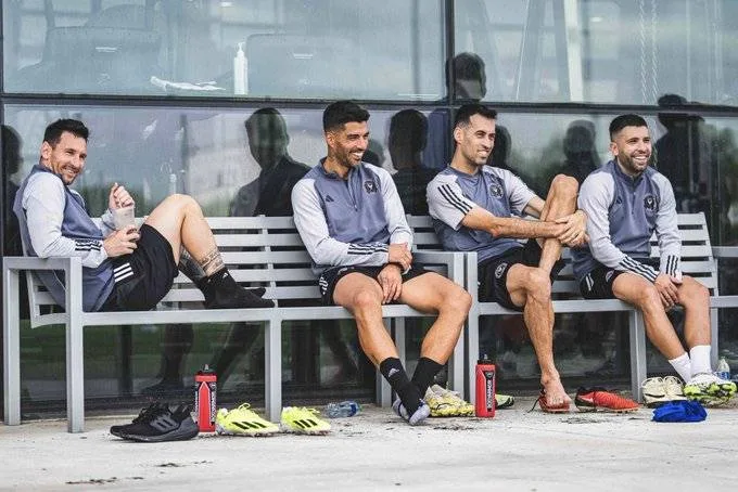 Suárez cita Romário em coletiva no Inter Miami e se empolga com desafio na MLS: "Feliz e contente" Suárez