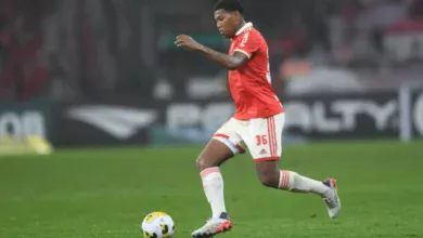 Thauan Lara não empolga Coudet, treina em separado e Inter vai atrás de outro lateral Inter libera Thauan Lara
